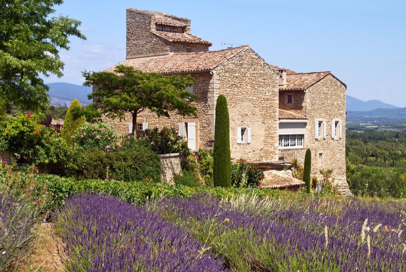 Farmhouse-France-Lavender Fields